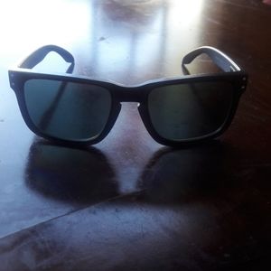 Polorized Oakley Holbrook Sunglasses